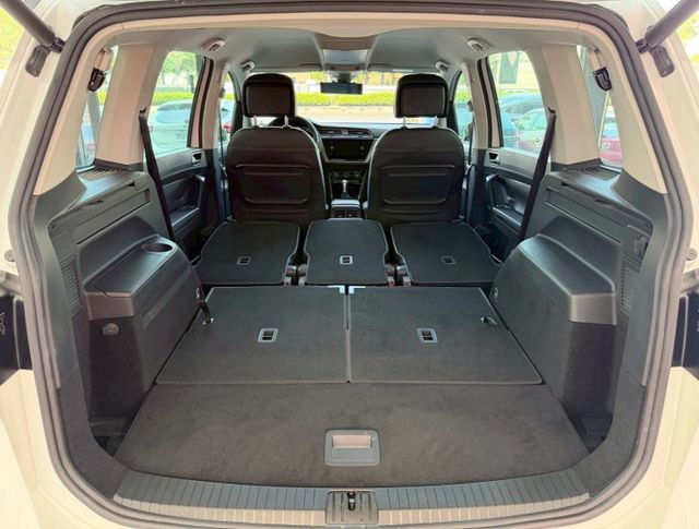 19 年式 Volkswagen Touran 280 TSI Comfortline 一手車 里程僅跑十萬  第19張相片