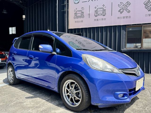 2014 Honda Fit 1.5 VTi-S 超低里程僅跑九萬七 加裝安卓機  第1張相片