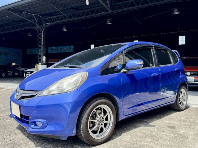 2014 Honda Fit 1.5 VTi-S 超低里程僅跑九萬七 加裝安卓機  第3張相片