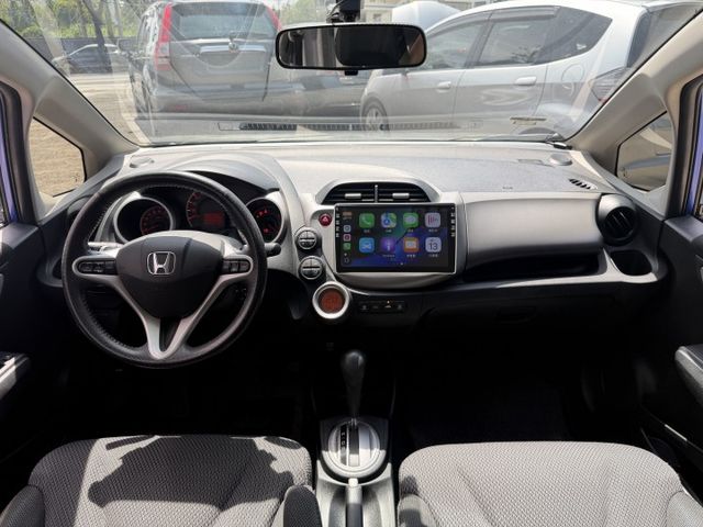 2014 Honda Fit 1.5 VTi-S 超低里程僅跑九萬七 加裝安卓機  第10張相片