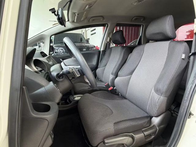 2014 Honda Fit 1.5 VTi-S 超低里程僅跑七萬五  第5張相片