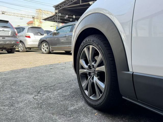 2021 Mazda CX-30 2.0 旗艦進化型  一手車 原廠保養 里程僅跑九萬九  第4張相片