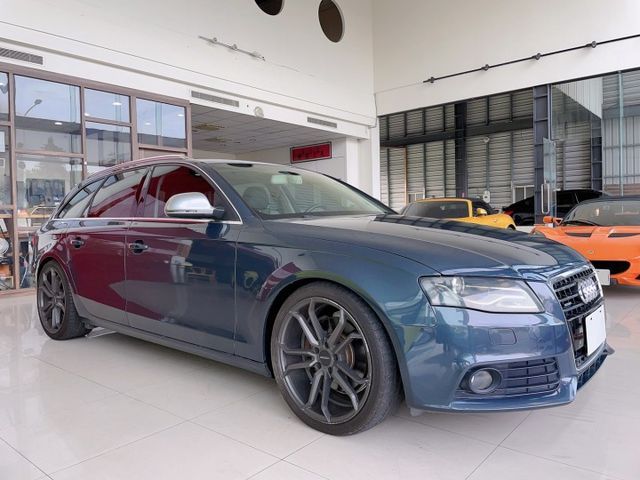 2008 Audi A4 Avant 3.2/4WD/全景天窗/HID頭燈/LED日行燈/換檔撥片  第1張相片
