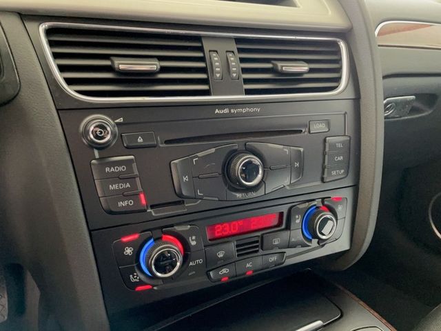 2008 Audi A4 Avant 3.2/4WD/全景天窗/HID頭燈/LED日行燈/換檔撥片  第11張相片