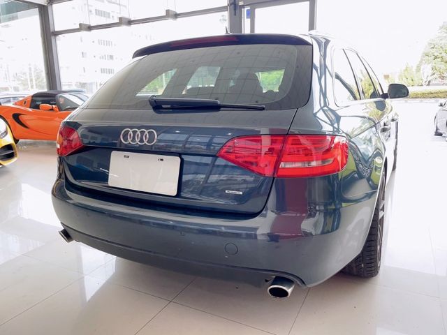 2008 Audi A4 Avant 3.2/4WD/全景天窗/HID頭燈/LED日行燈/換檔撥片  第19張相片