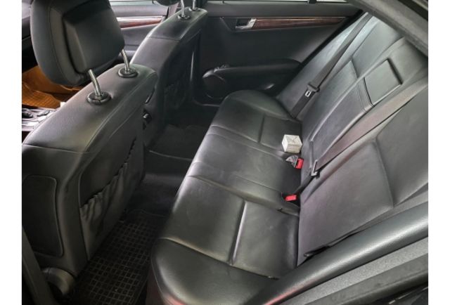 Benz C300  第10張相片
