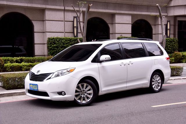 Toyota 豐田sienna 希安娜桃園市的價格第3頁 Findcar 找車網