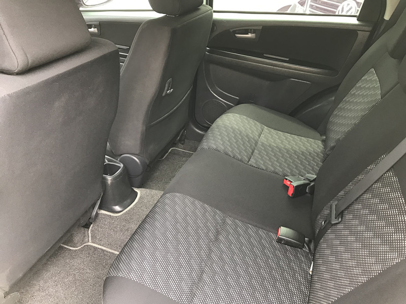 SX4 Suzuki (2009) 1.6 5門掀背 #一手車 #原鈑件 #僅跑12萬 運動型跨界休旅車 0980558999  第3張相片