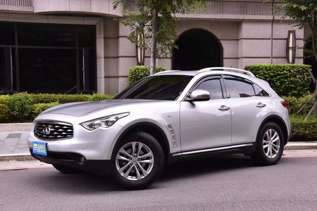 2009年infiniti FX35  第1張相片