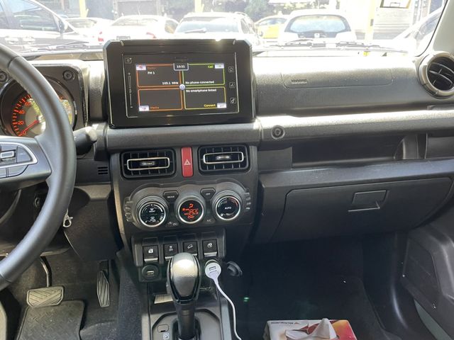 2019 JIMNY GLX 1.5軍綠  第5張相片