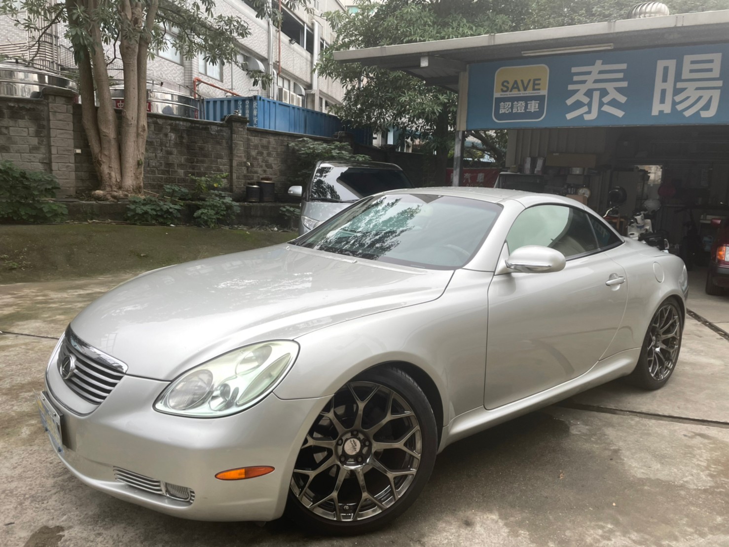 2005 Lexus SC 430 雙門敞篷跑車 輕鬆入主 馬力285hp ☎服務專線:0９80-558-999 黃文遠  第1張相片