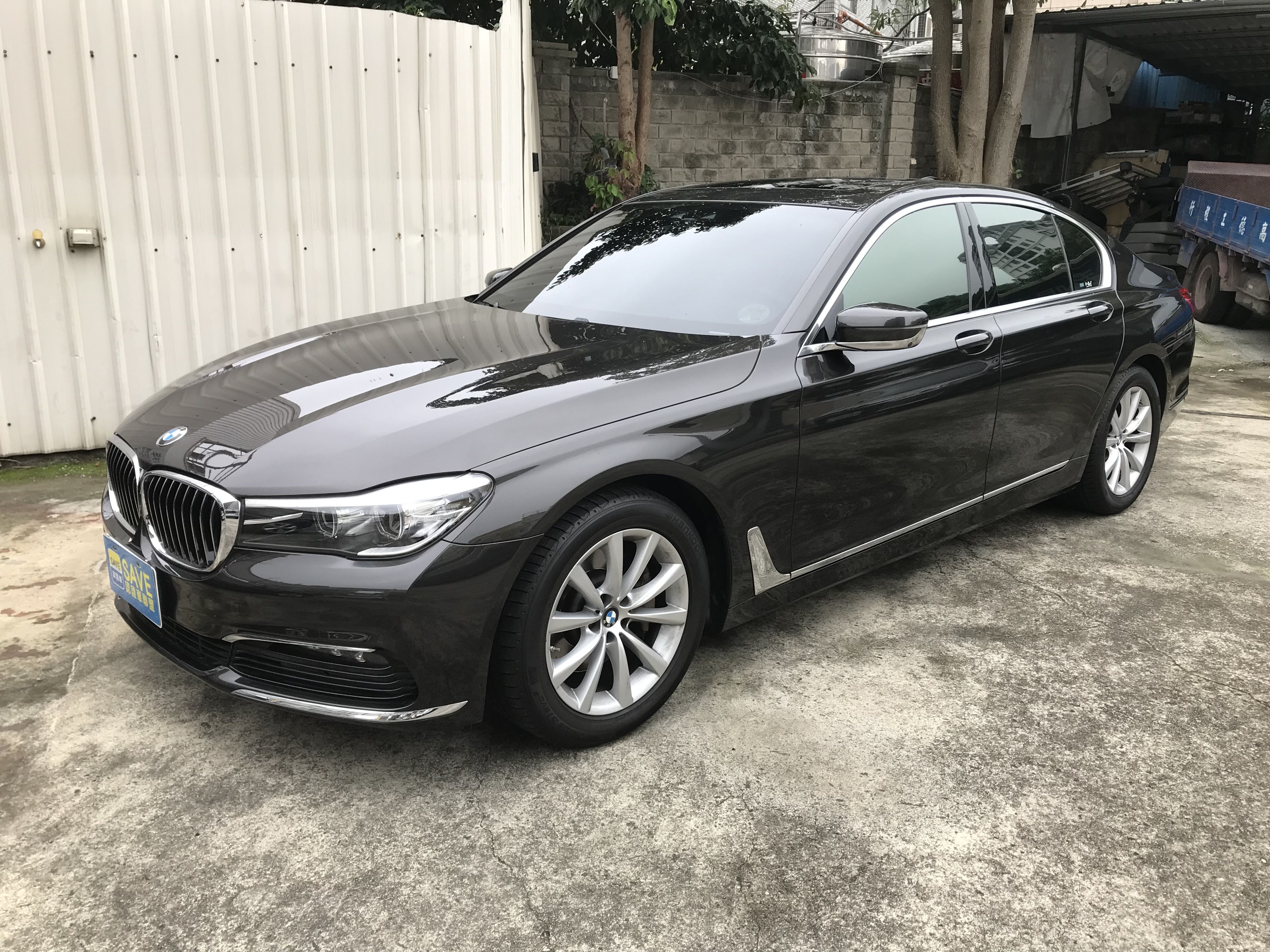 2017 BMW 7-Series 730i 2.0 #一手車 #原鈑件 #自駕老闆座騎 #豪華旗艦房車 ☎服務專線:0９80-558-999 LINE ID:Used-Cars 黃文遠  第1張相片