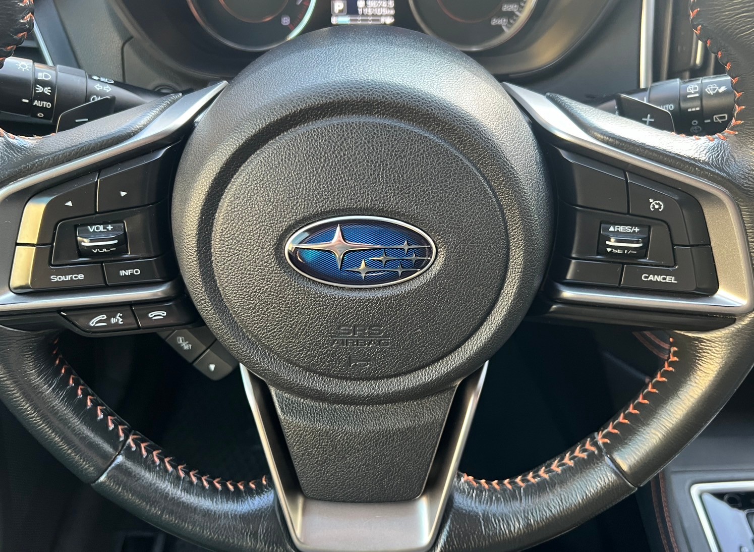 2018 Subaru 速霸路 XV 2.0 i-S 跨界休旅車 S-AWD全時四驅 X-Mode越野模式 馬力156匹 ☎服務專線:0９80-558-999  Used-Cars 黃文遠  第5張相片