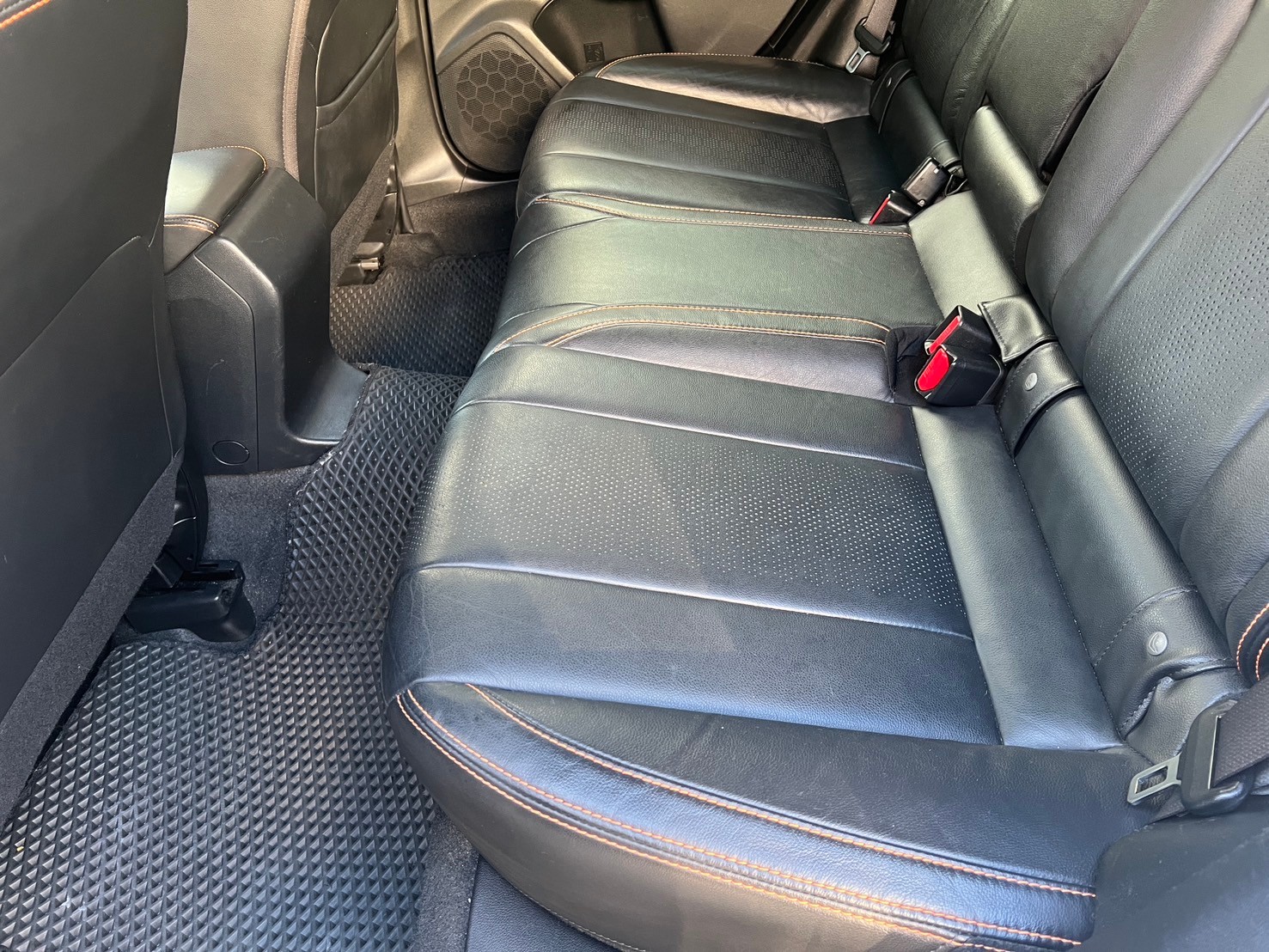 2018 Subaru 速霸路 XV 2.0 i-S 跨界休旅車 S-AWD全時四驅 X-Mode越野模式 馬力156hp ☎:0９80-558-999 LINE ID:Used-Cars 黃文遠  第4張相片