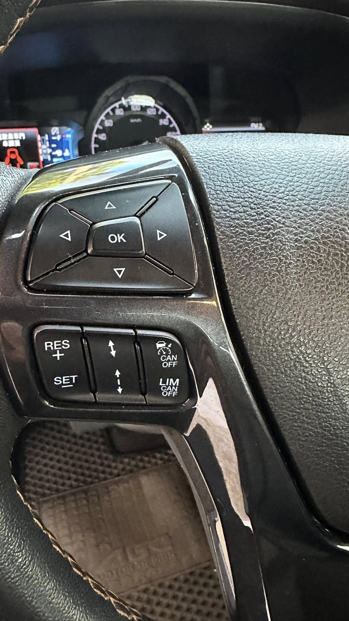 2019 Ford 福特 Ranger 浪九 2.0 Bi-Turbo Wildtrak 旗艦版 #原鈑件 #後捲簾 #無寮K痕跡 ☎服務專線 : 0９80-558-999 LINE ID:Used-Cars 黃文遠  第5張相片