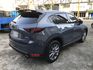 2020 Mazda CX-5 2.0 極境灰 旗艦獻定版 運動型方向盤 AutoExe尾翼 中網飾條黑化 金屬踏板 引擎蓋油壓頂桿 幾乎全新輪胎 ☎ : 0９80-558-999 LINE ID:Used-Cars 黃文遠  第2張縮圖