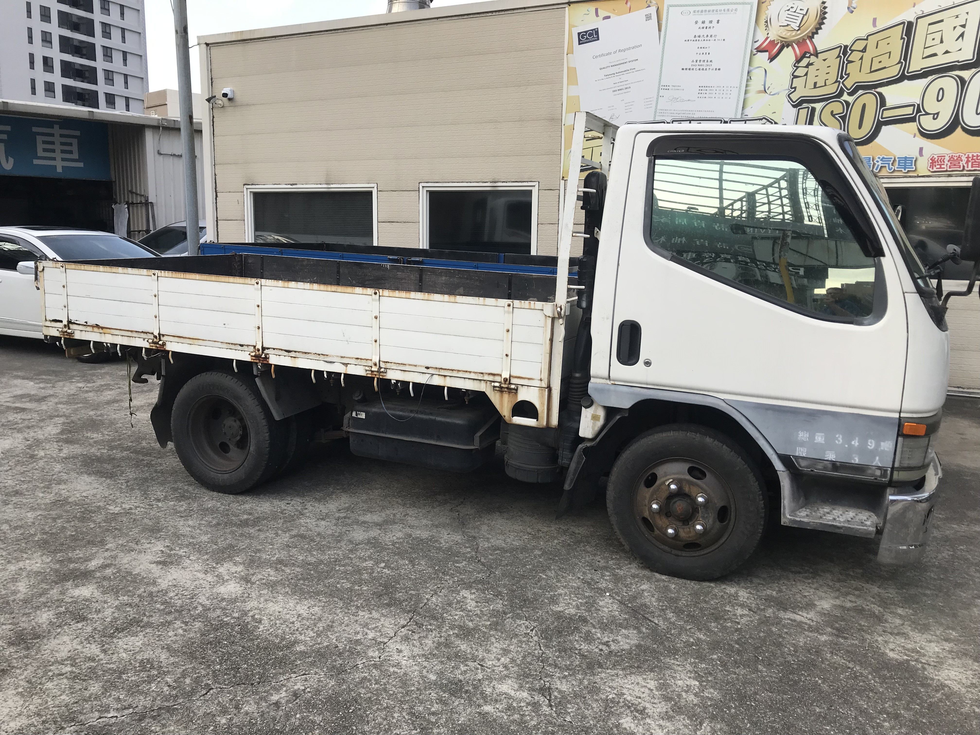 2005 MITSUBISHI 三菱 Canter 堅達 3噸半 ☎服務專線 : 0９80-558-999 黃文遠  第1張相片