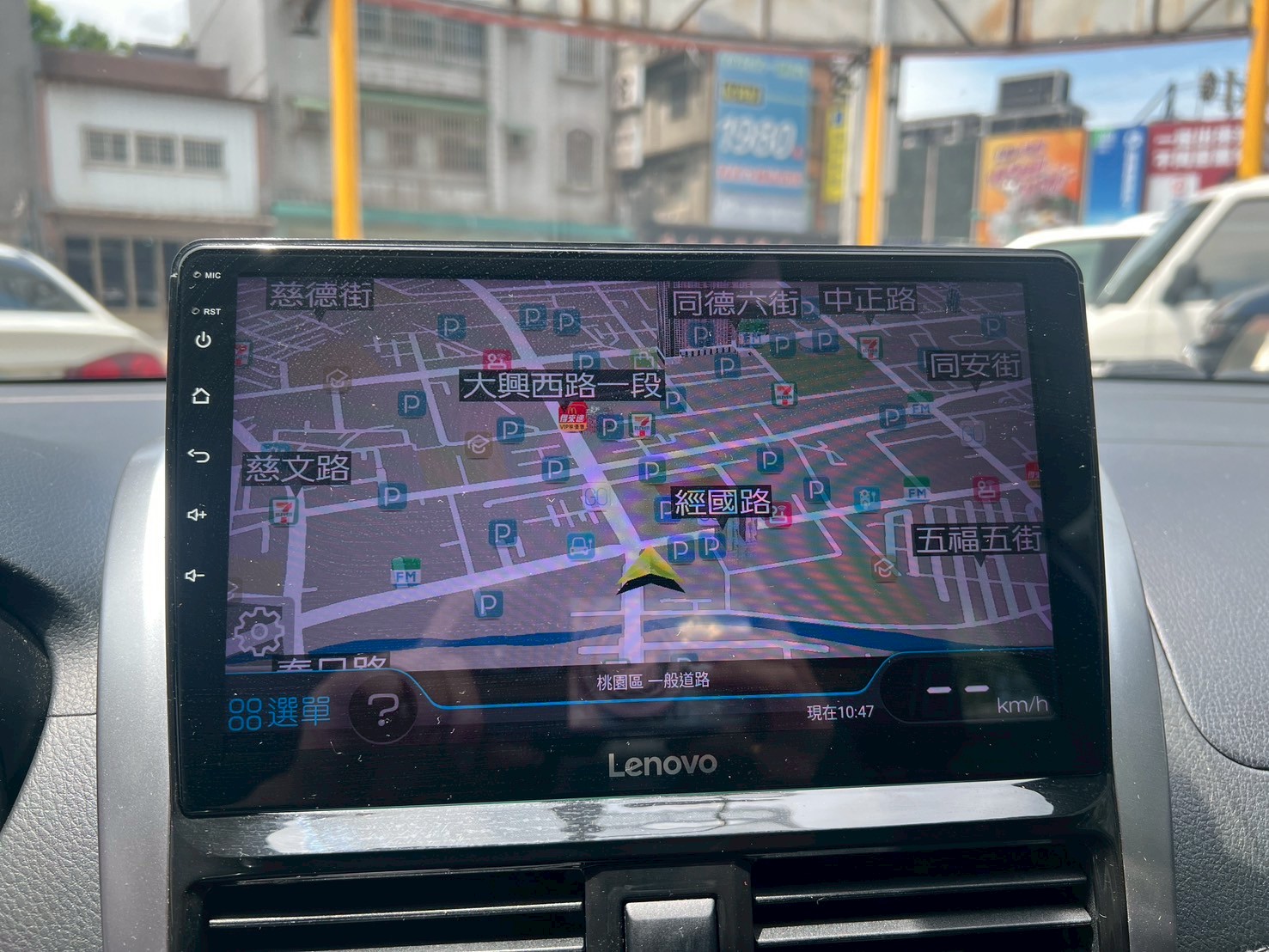 2015 Toyota Yaris 1.5 五門掀背 國民神車 #一手車 #原鈑件 #原廠保養 #省油省稅 ☎服務專線 : 0９80-558-999 LINE ID:Used-Cars 黃文遠  第5張相片