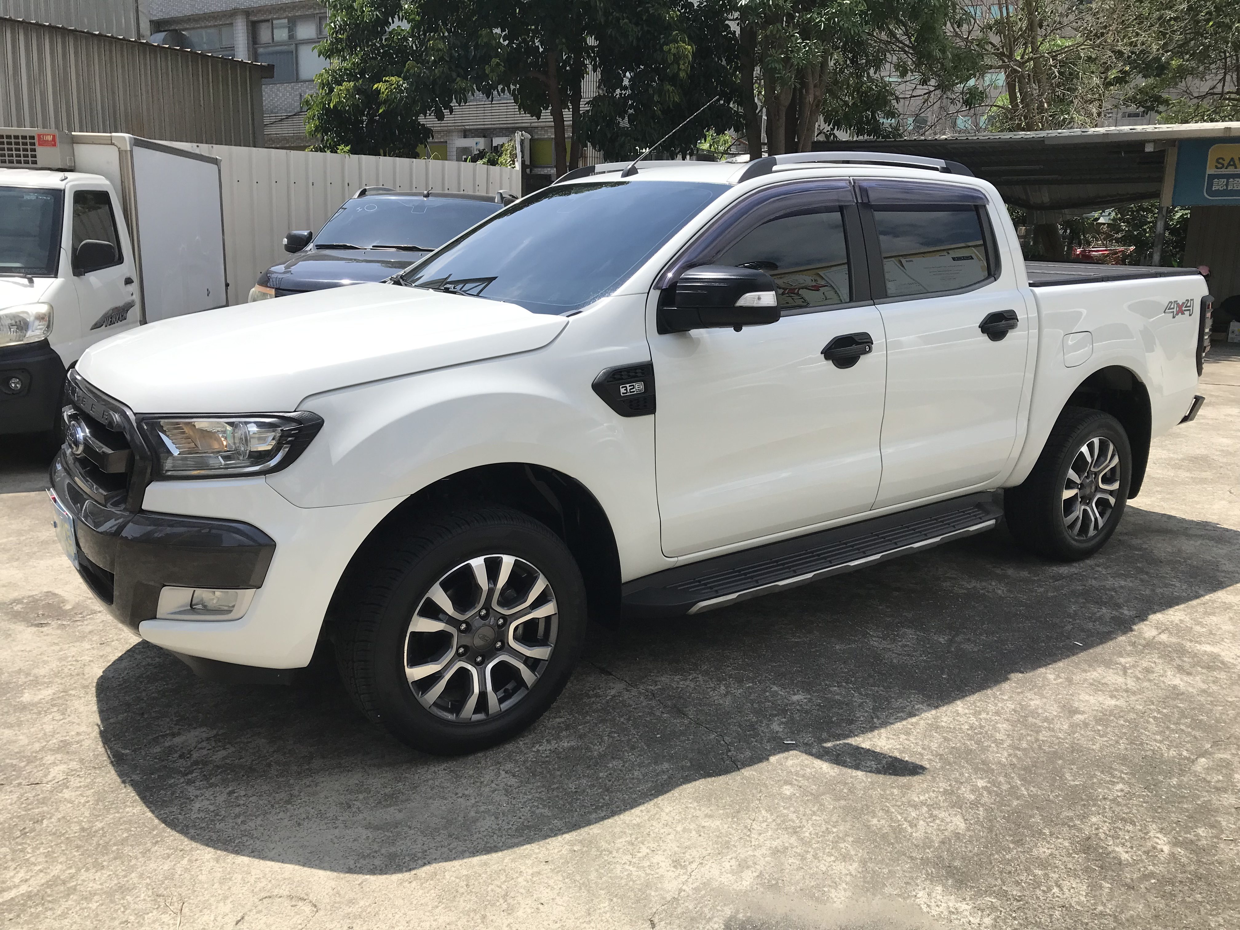 2016 Ford 福特 Ranger 浪九 Wildtrak 運動旗艦型 貨車牌 原鈑件 側排雙管 後斗折疊蓋 無寮K ☎服務專線 : 0９80-558-999 LINE ID:Used-Cars 黃文遠  第1張相片