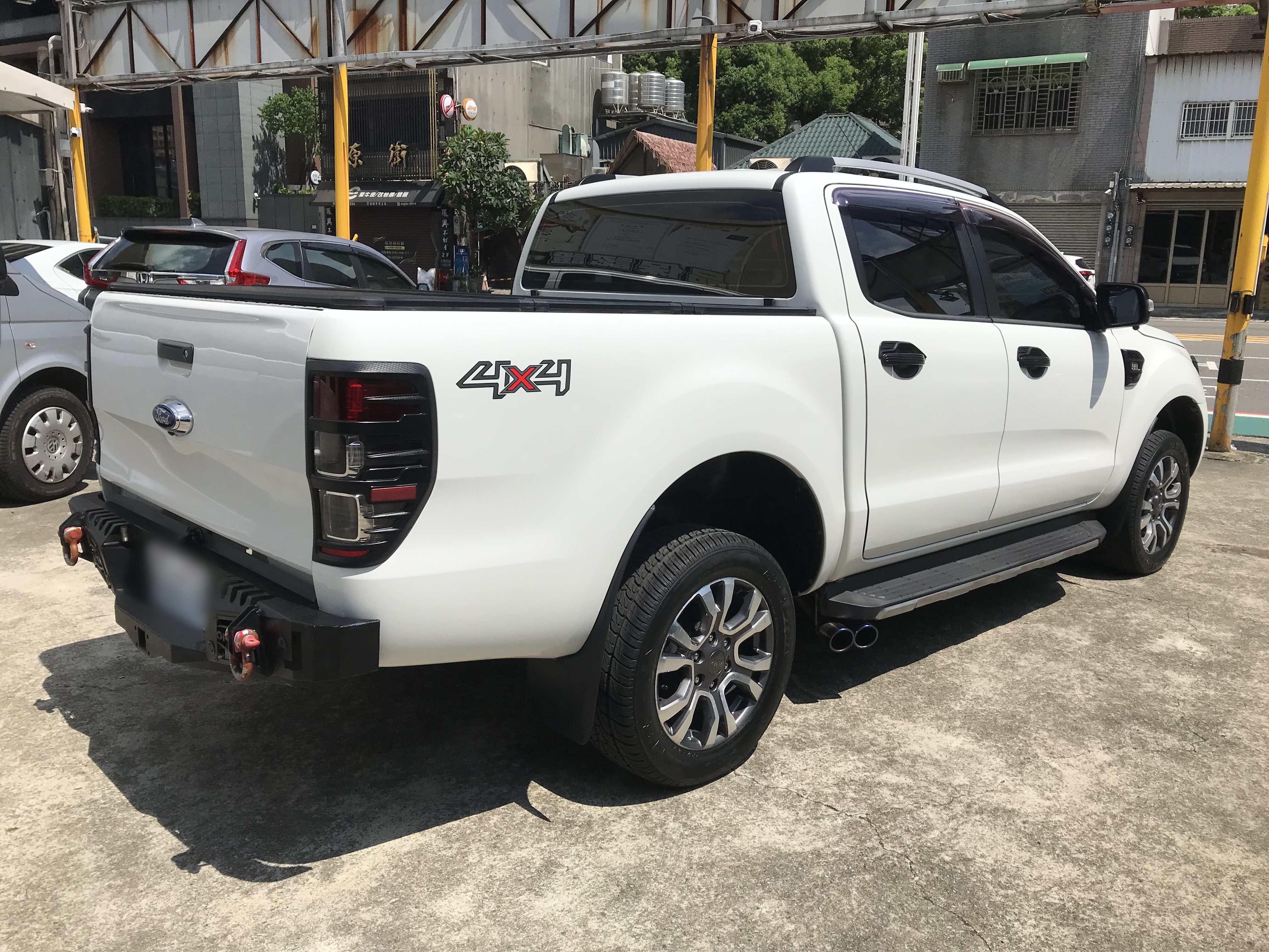 2016 Ford 福特 Ranger 浪九 Wildtrak 運動旗艦型 貨車牌 原鈑件 側排雙管 後斗折疊蓋 無寮K ☎服務專線 : 0９80-558-999 LINE ID:Used-Cars 黃文遠  第2張相片