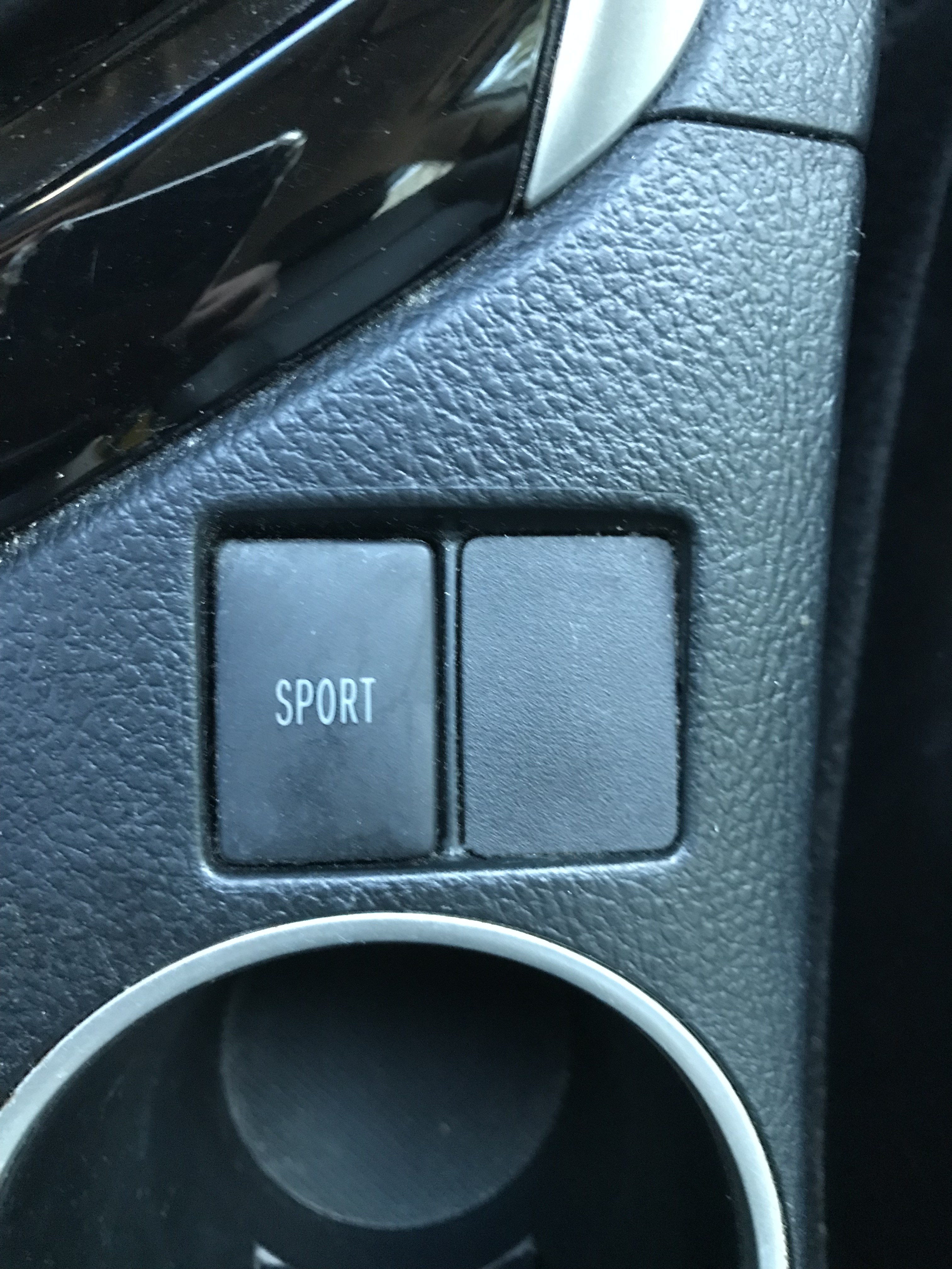 2017 Toyota Corolla Altis 1.8 頂級版 一手車 原鈑件 免鑰匙 安卓機 盲點 定速 6SRS 16吋雙色鋁圈 ☎服務專線 : 0９80-558-999 LINE ID:Used-Cars 黃文遠  第10張相片