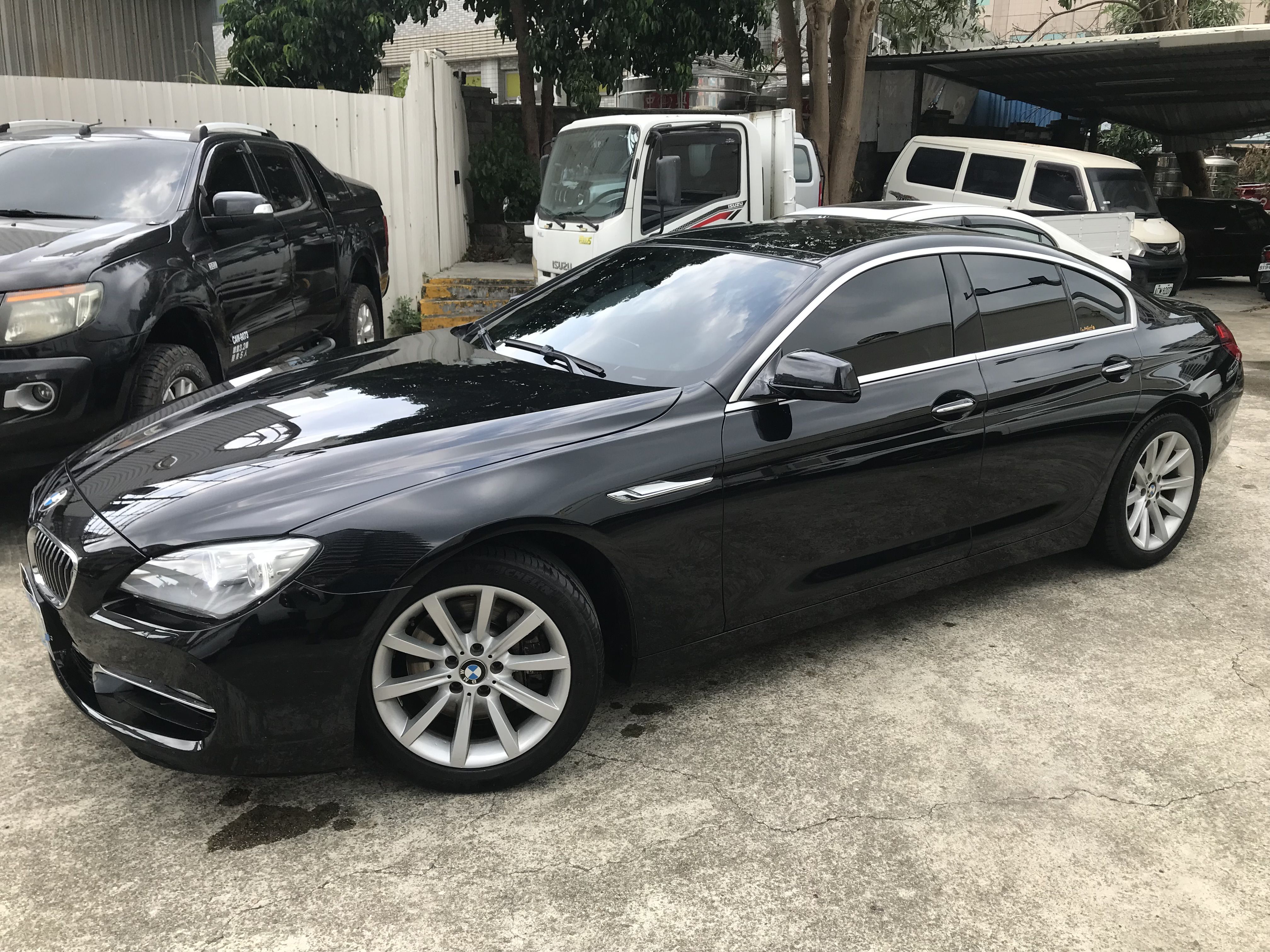 2013 BMW 6-Series Gran Coupe 640i F06 #一手車 #跑9萬 #原鈑件 #總代理 #老董座車 #車庫車 #無惡操 #馬力320hp #扭力45.9kgm #0加速至100km/h僅需5.4秒 ☎服務專線 :  第1張相片