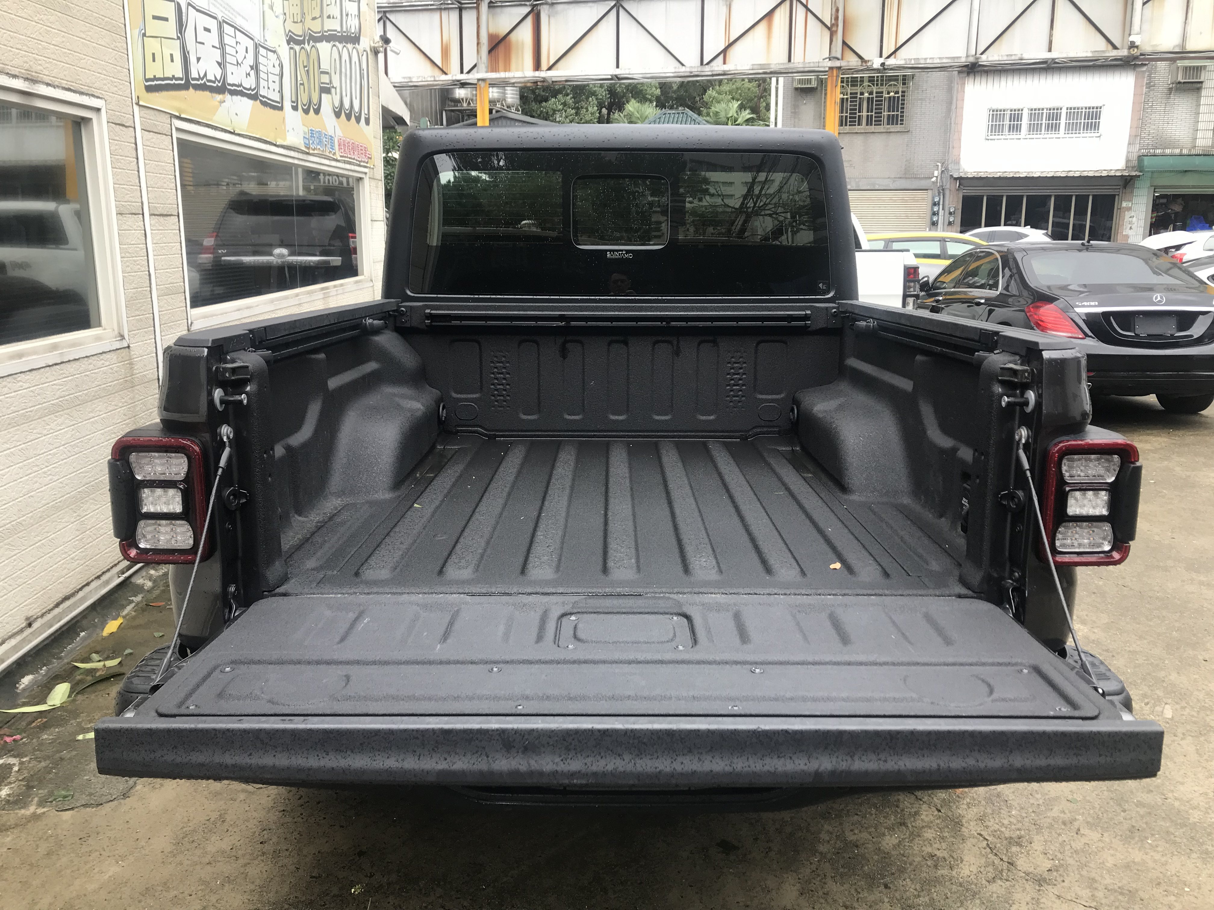 吉普/角鬥士/皮卡 2021 Jeep Gladiator JT Rubicon Pickup 3.6汽油 ACC ☎服務專線:0９80-558-999 LINE ID:Used-Cars 黃文遠  第5張相片