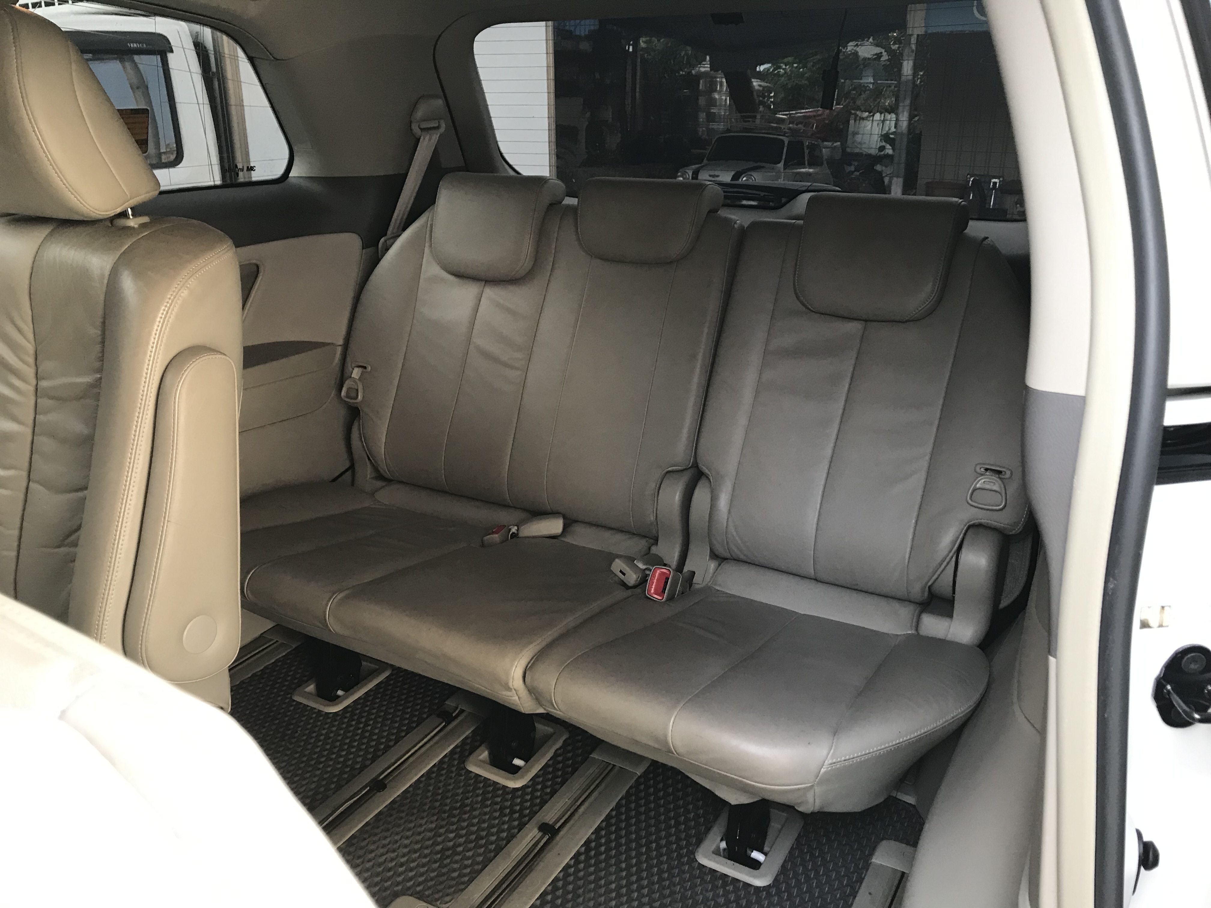 2012 Toyota Previa 2.4 原廠保養 7人座 一手車 車庫車 多功能休旅車 ☎服務專線 : 0９80-558-999 LINE ID:Used-Cars 黃文遠  第5張相片
