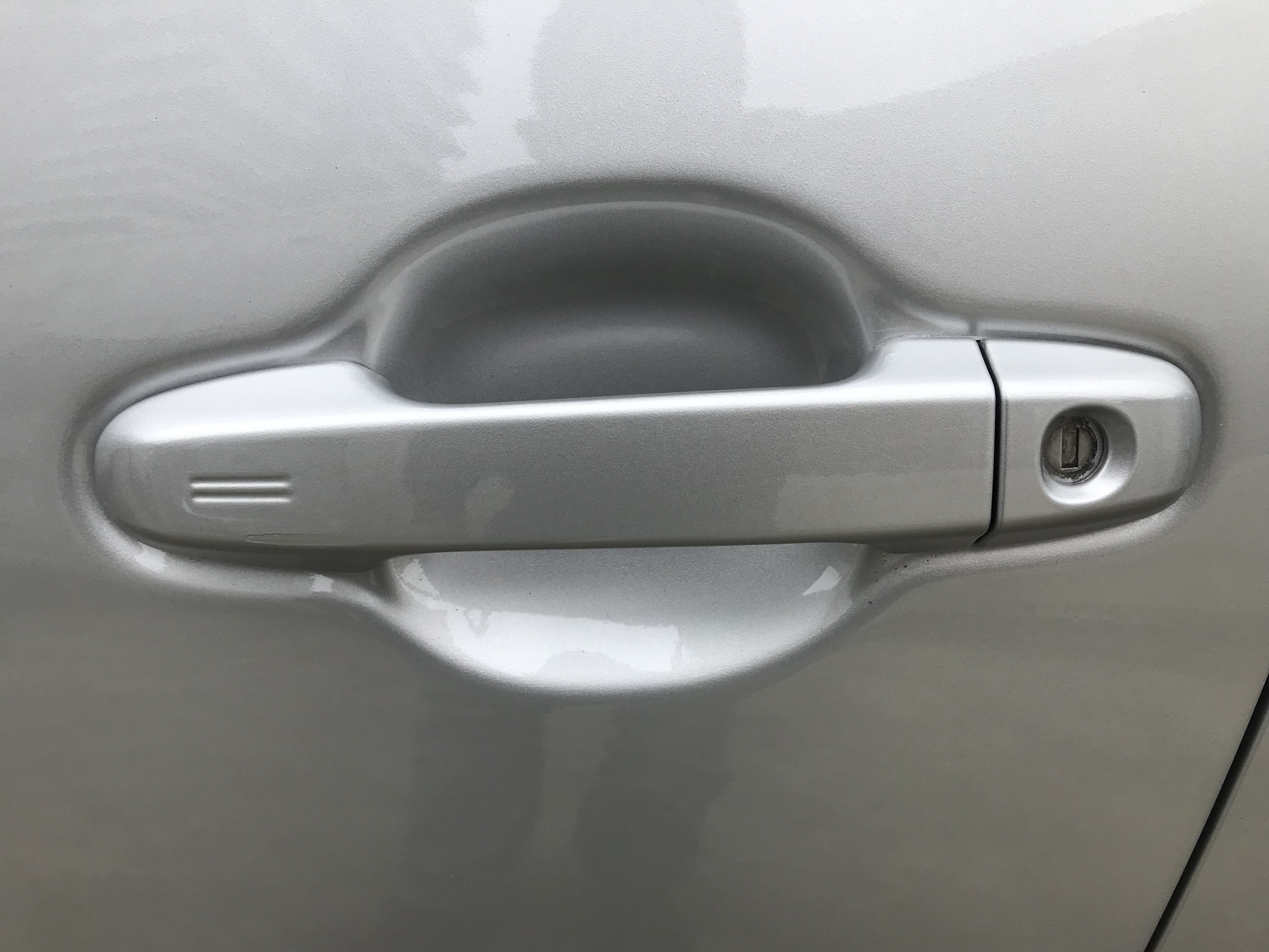 2018 Toyota Sienta 喜恩塔 1.5 小型多功能休旅車 #一手車 #原廠保養 #客貨2用 ☎服務專線 : 0９80-558-999 LINE ID:Used-Cars 黃文遠  第11張相片