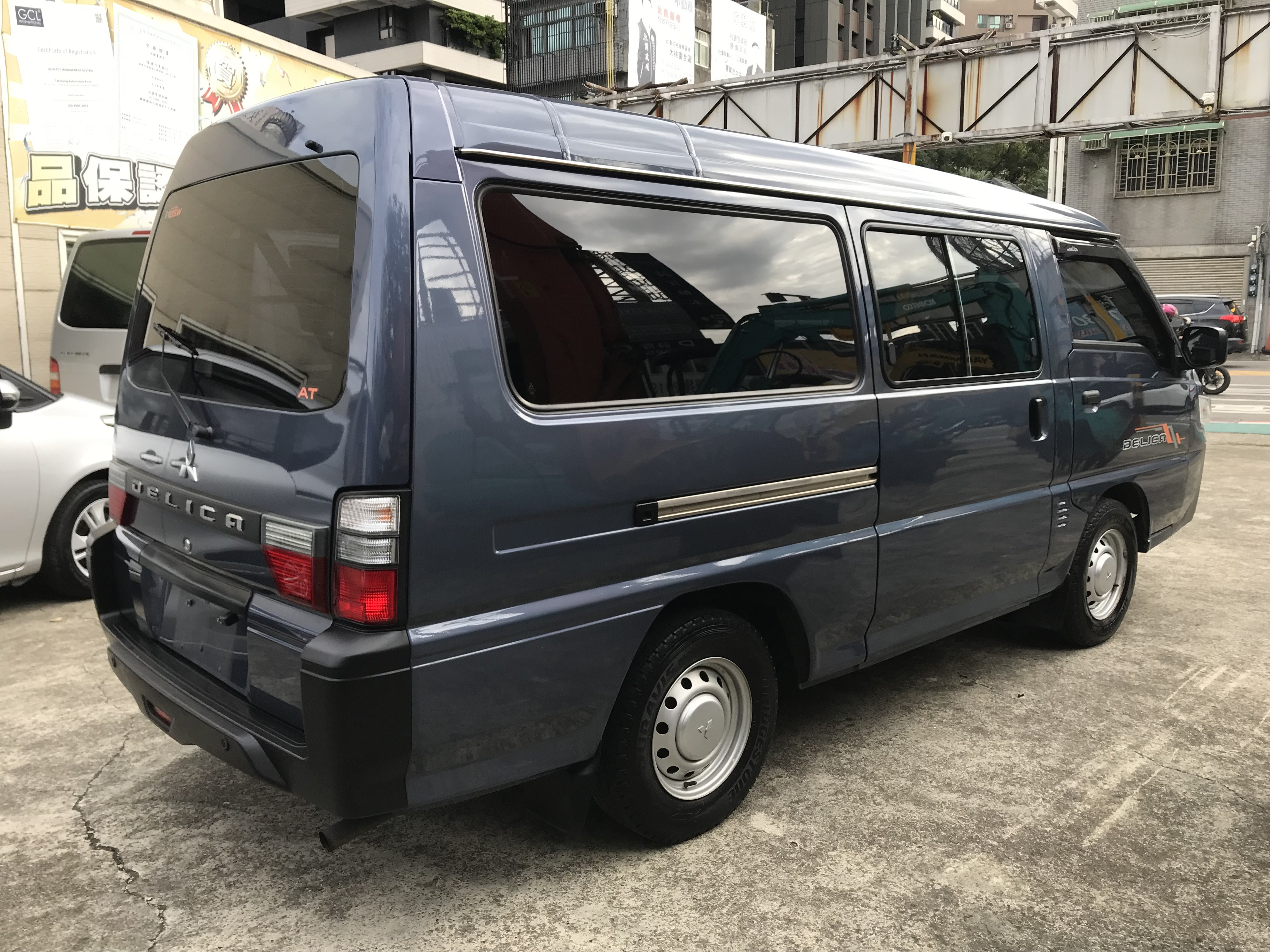 2021 中華 Delica 得利卡 廂車 #8人座 #自排 #僅跑2萬 #一手車 #全車原鈑 #里程保證 #內外如新 ☎服務專線 : 0９80-558-999 LINE ID:Used-Cars 黃文遠  第6張相片