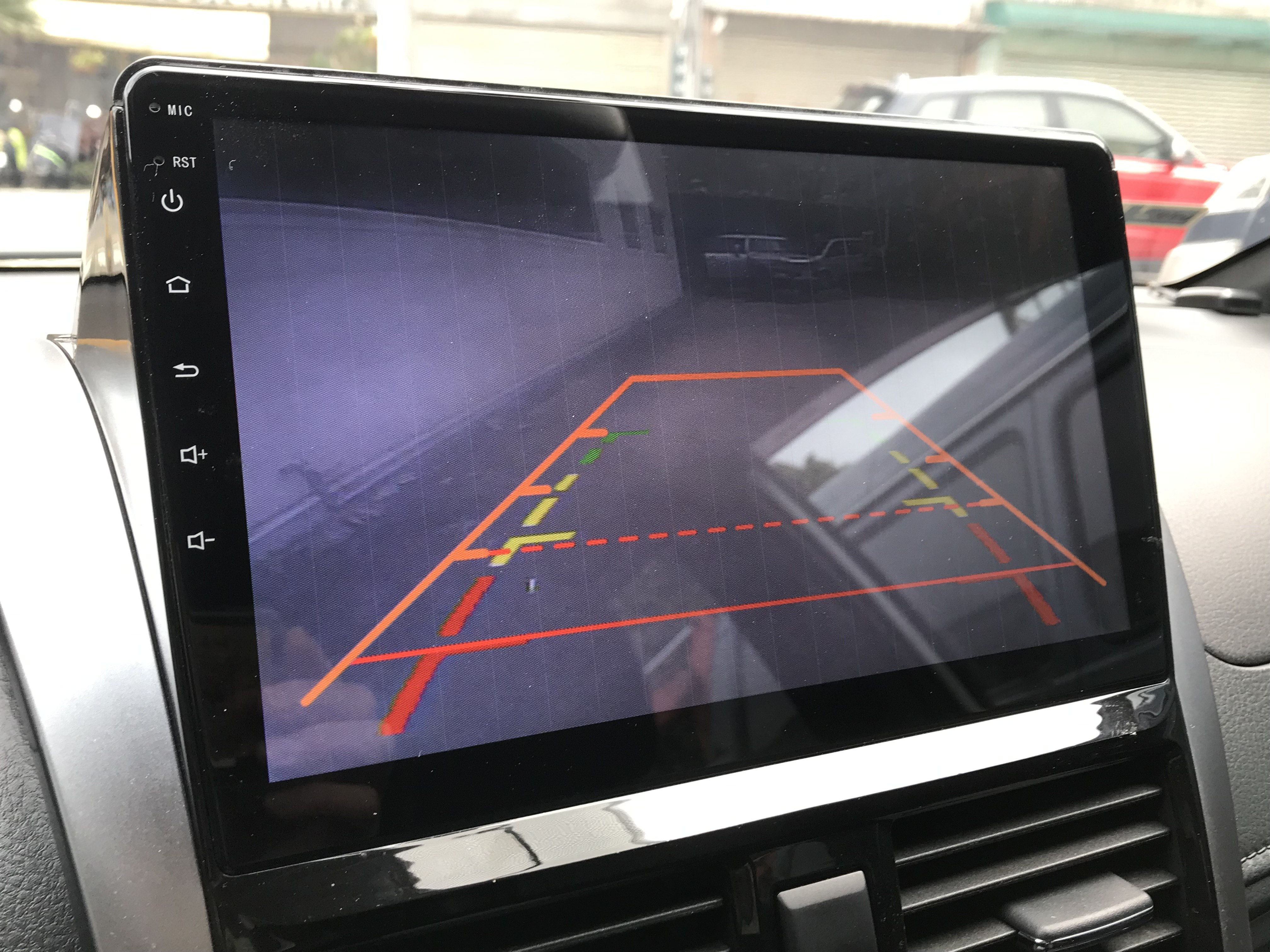 2015 大鴨 Toyota Yaris 1.5 #一手女用車 #安卓機 #空力套件 #國民神車 #省油省稅 #維修保養便宜 請直接來電 ☎ : 0980-558-999 (訊息回覆較慢)  第7張相片