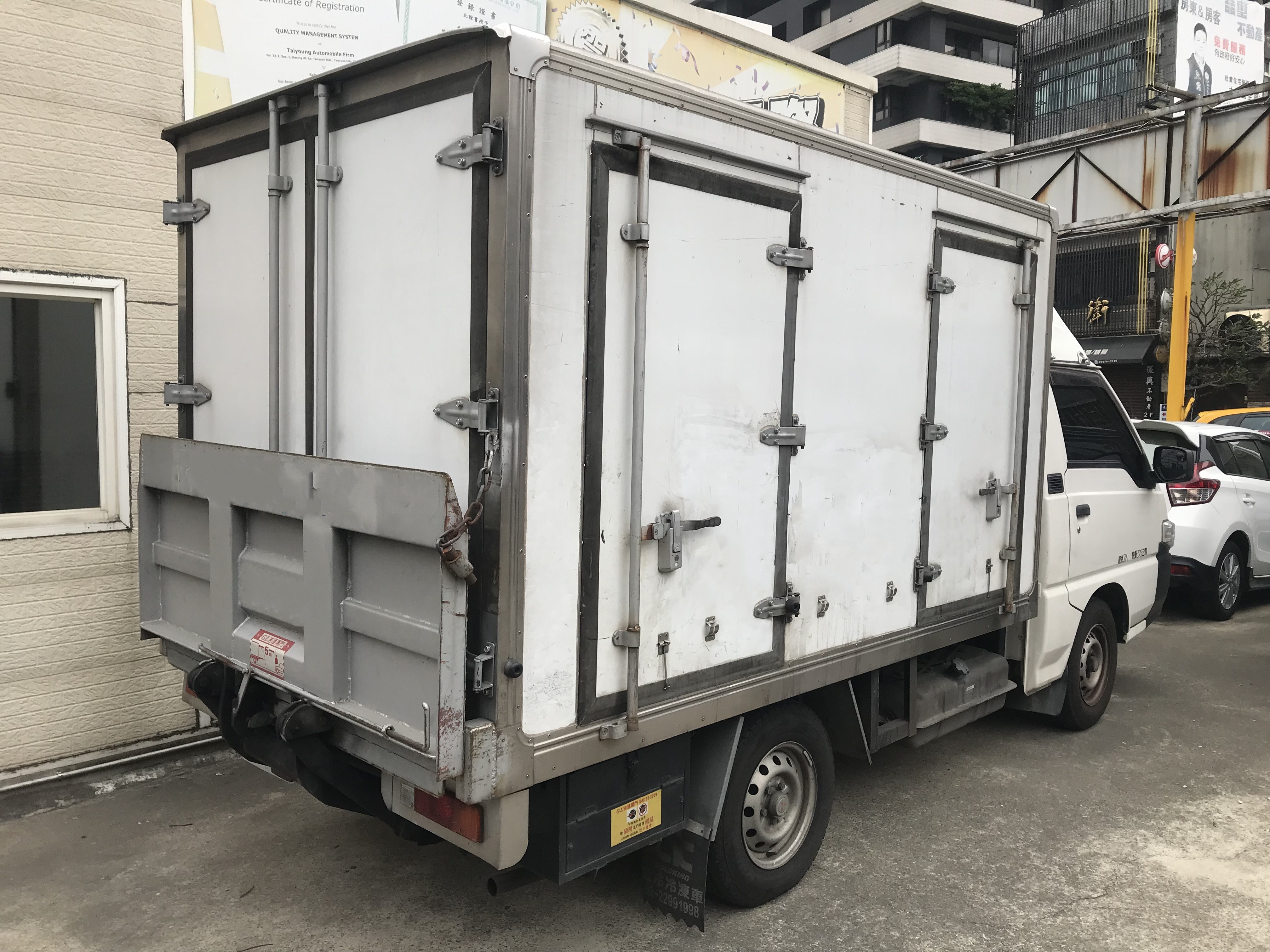 2019 Mitsubishi 三菱 Delica 得利卡 冷凍車 #僅跑11萬 #手排 #-20度 #防盜器 #行車紀錄器 #倒車顯影 #油壓尾門 ☎服務專線 : 0980-558-999 LINE ID:Used-Cars 黃文遠  第2張相片