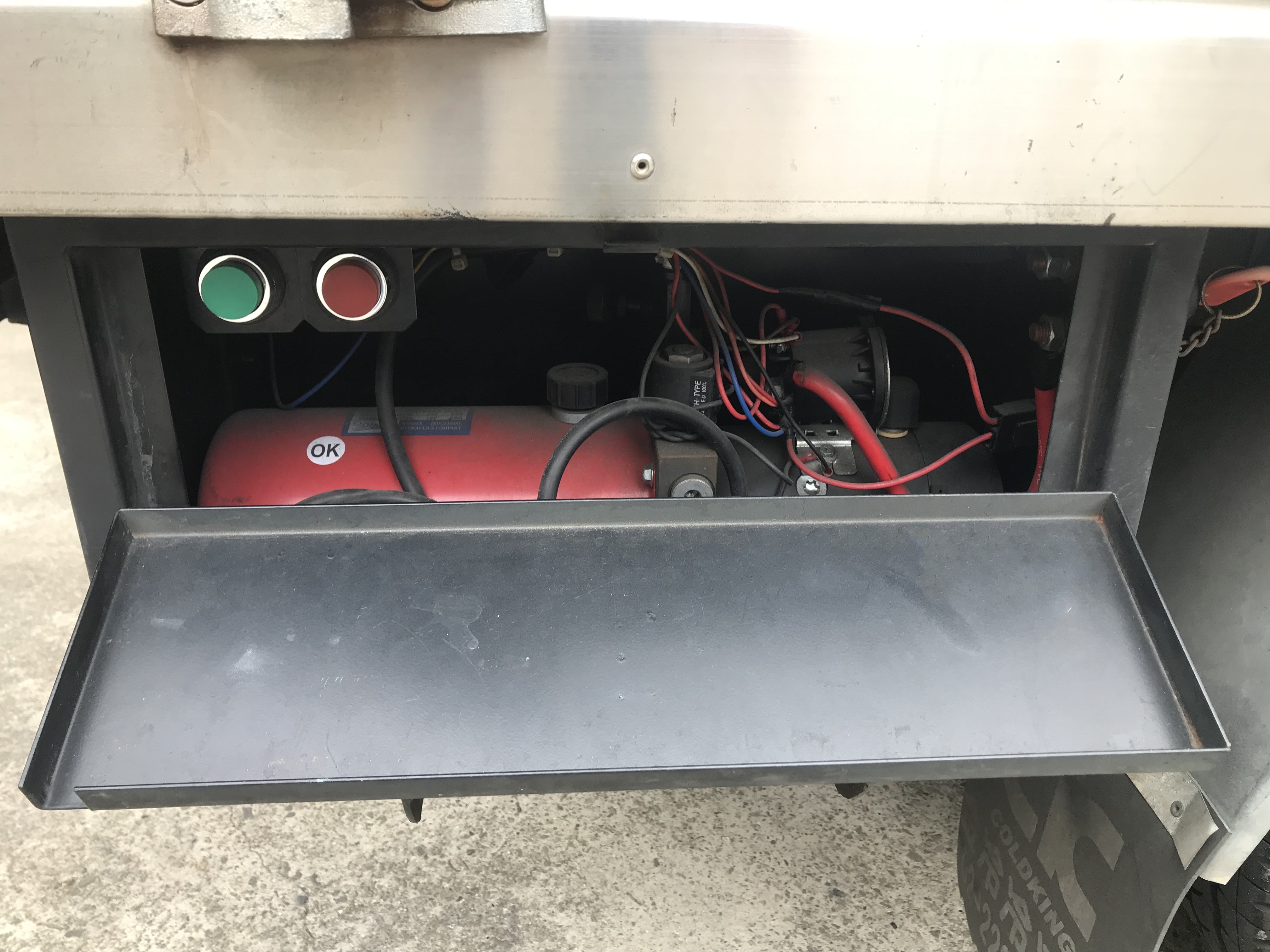 2019 Mitsubishi 三菱 Delica 得利卡 冷凍車 #僅跑11萬 #手排 #-20度 #防盜器 #行車紀錄器 #倒車顯影 #油壓尾門 ☎服務專線 : 0980-558-999 LINE ID:Used-Cars 黃文遠  第4張相片