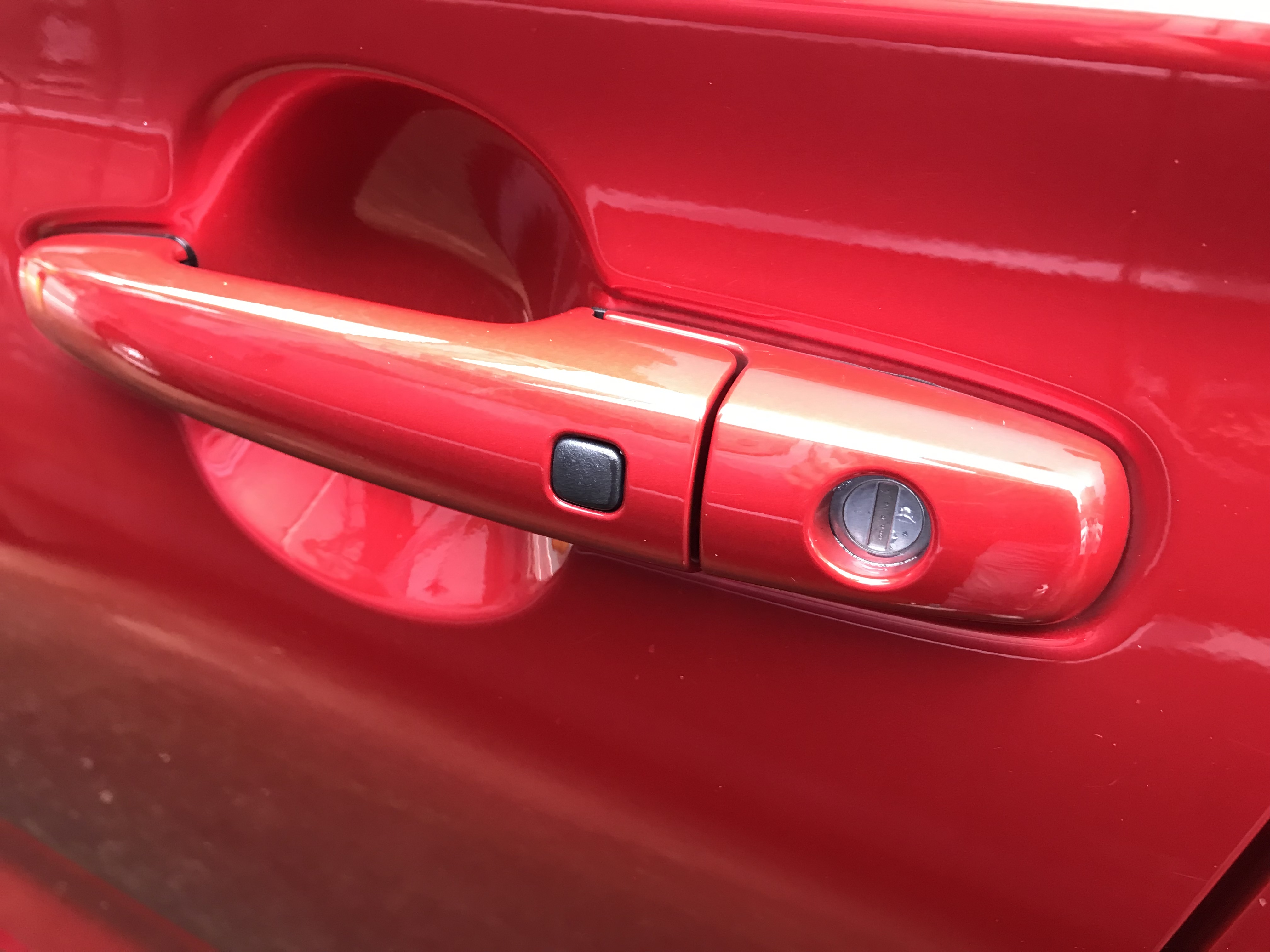 2025年式 Suzuki Swift 1.2 GLX 輕油電 #僅跑1萬 #一手車 #原版件 #原廠保固中 ⭕ACC跟車⭕車道偏離警示⭕盲點偵測 請直接來電 ☎ : 0980-558-999 (訊息回覆較慢)  第11張相片