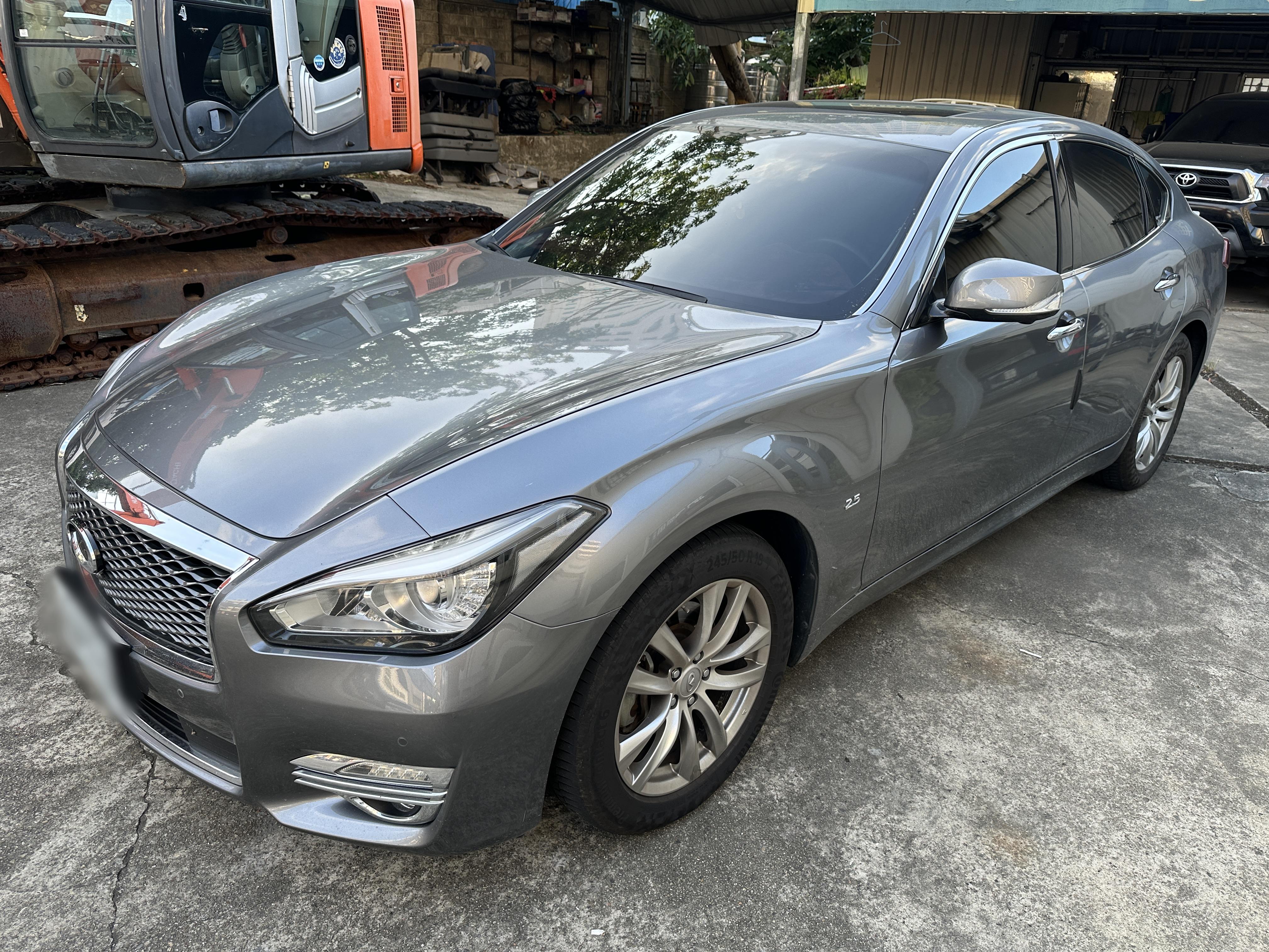 2017 Infiniti Q70 2.5 V6 旗艦版 #僅跑9萬 #一手車 #原鈑件 #原廠保養 #ACC #車道偏移預防#環景 #BOSE喇叭 #請直接來電 ☎ : 0９80-558-999 (訊息回覆較慢)  第1張相片