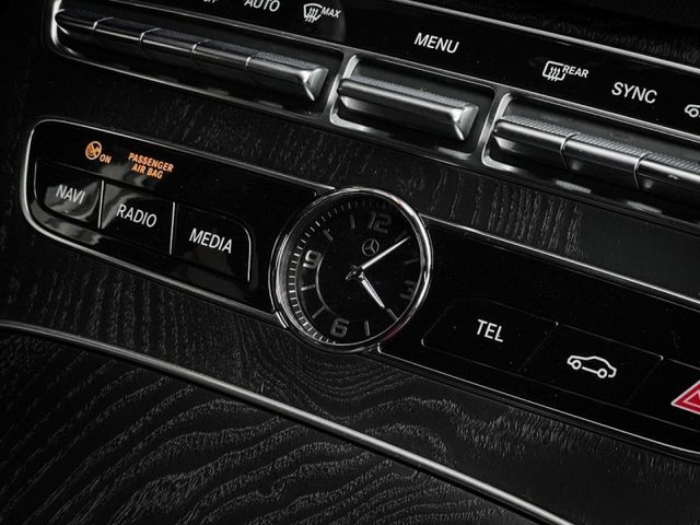 Mercedes-Benz/賓士 E-CLASS  第1張相片
