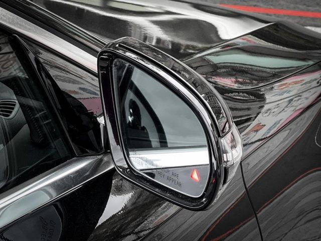 Mercedes-Benz/賓士 E-CLASS  第9張相片
