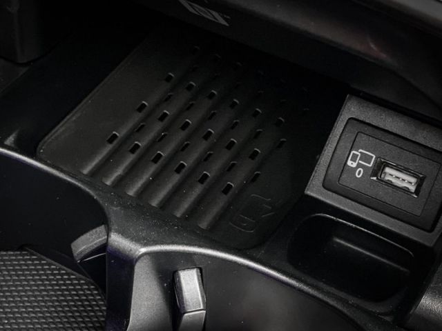 Mercedes-Benz/賓士 E-CLASS  第21張相片