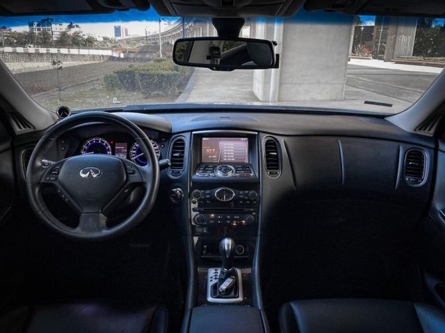 Infiniti QX50  第9張相片