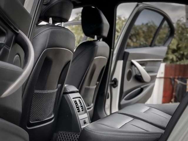 BMW/ 寶馬 320i M Sport  第13張相片