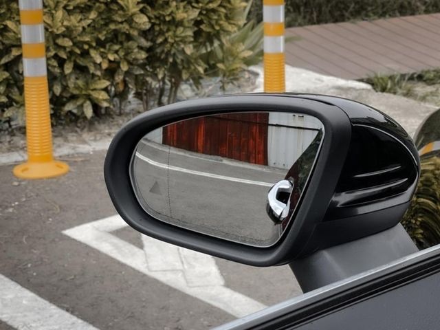 Mercedes-Benz/賓士 CLA35  第7張相片