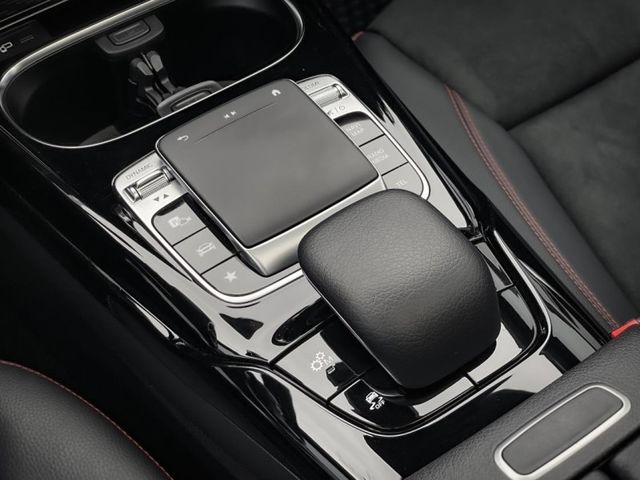 Mercedes-Benz/賓士 CLA35  第17張相片