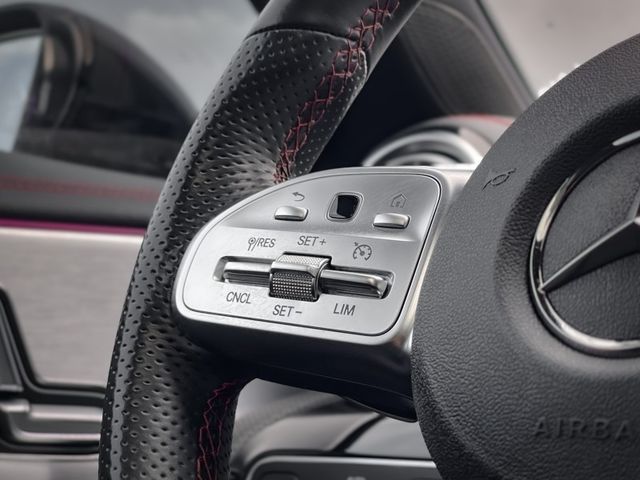Mercedes-Benz/賓士 CLA35  第18張相片
