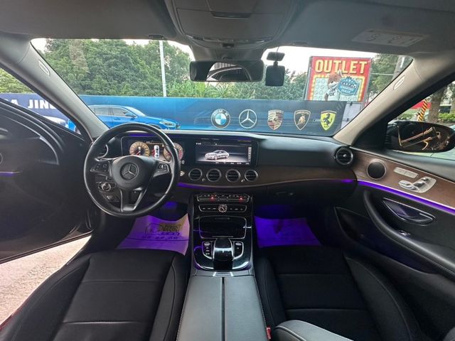 Mercedes-Benz/賓士 E-CLASS  第16張相片