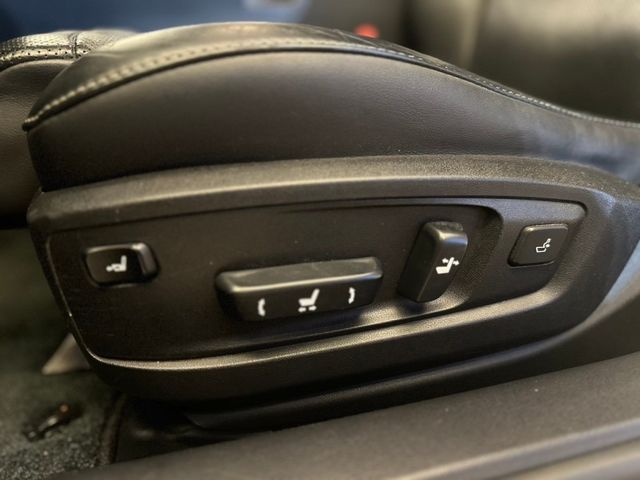 Lexus ES  第8張相片