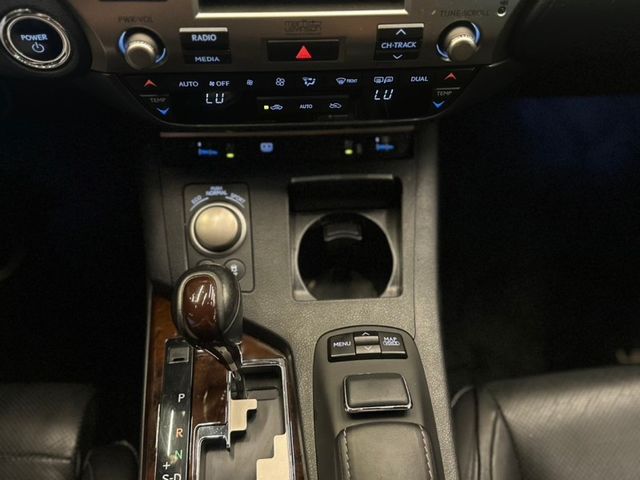 Lexus ES  第15張相片