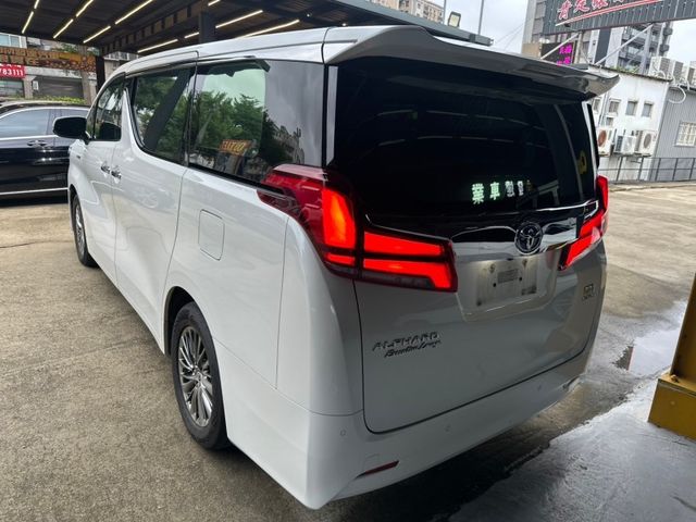 Toyota ALPHARD  第1張相片