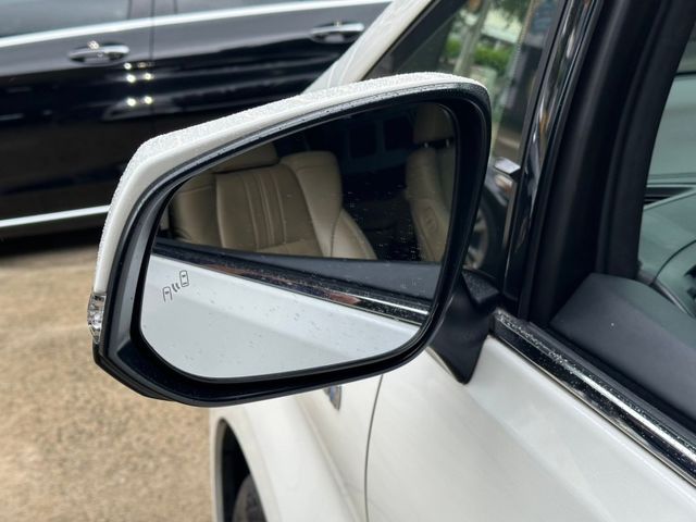 Toyota ALPHARD  第6張相片