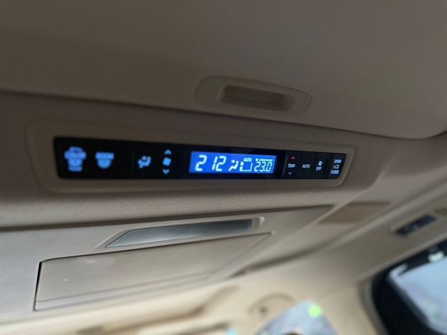 Toyota ALPHARD  第18張相片