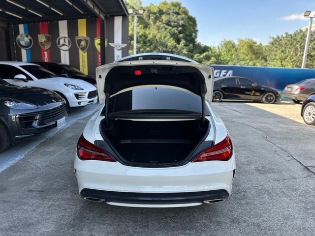 Mercedes-Benz/賓士 CLA250  第5張相片